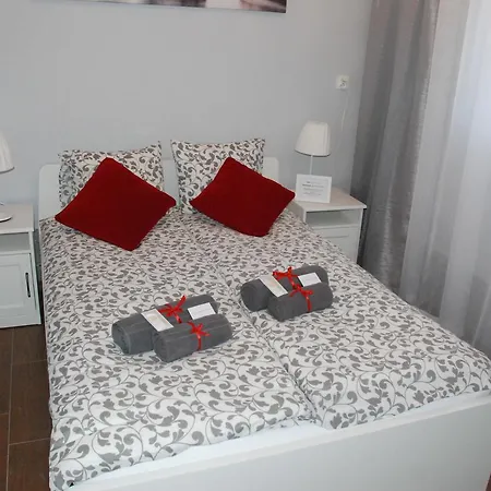 Grey House Hostel Βρότσλαβ