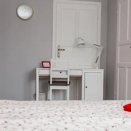 Grey House ホステル *