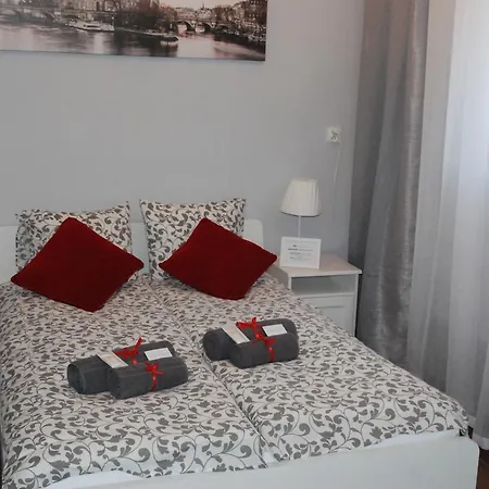 Grey House ホステル