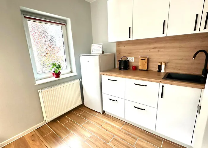 Grey House Хостел Вроцлав