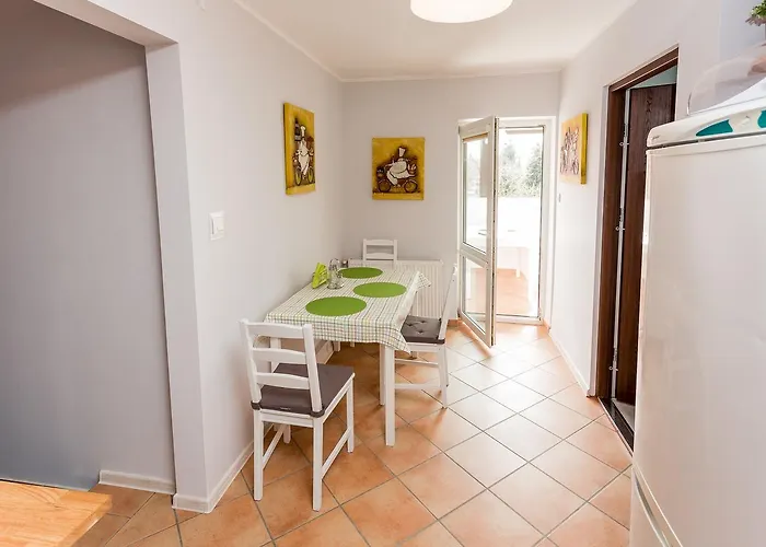 Grey House * Вроцлав