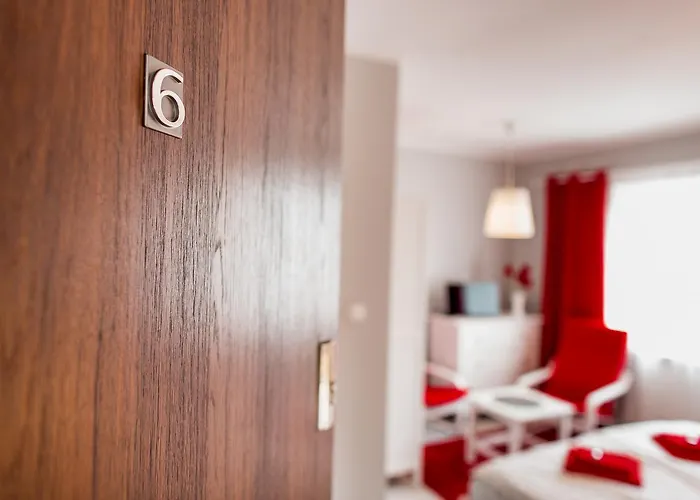 Grey House Хостел Вроцлав